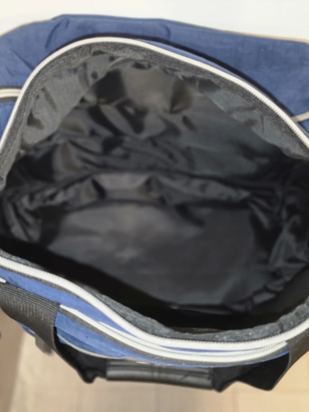 Biaggi Navy Rolling Travel Duffle with Shoulder Strap
